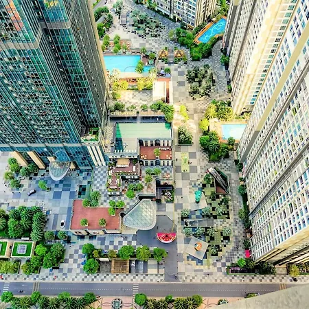 Moxy Hcmc Aparts - Vinhomes Central Park, Ice Rink-2