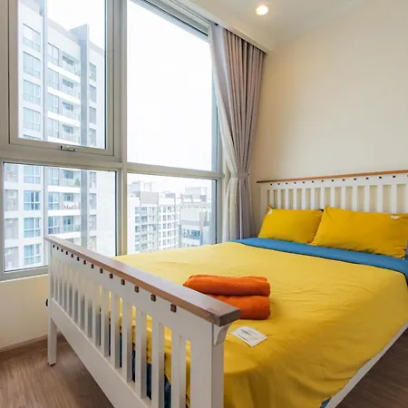 Moxy Hcmc Aparts - Vinhomes Central Park, Ice Rink-3